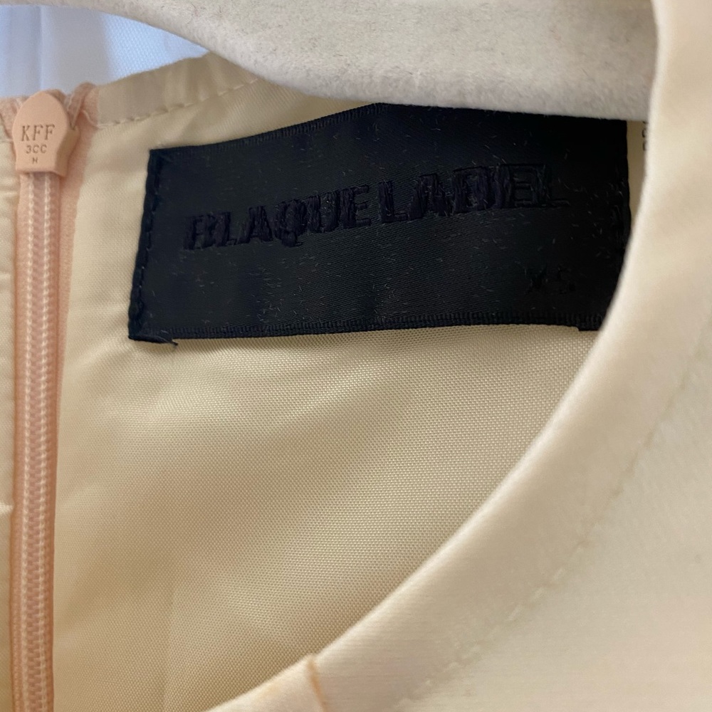 SILK BLAQUE LABEL DRESS - Picture 2 of 2